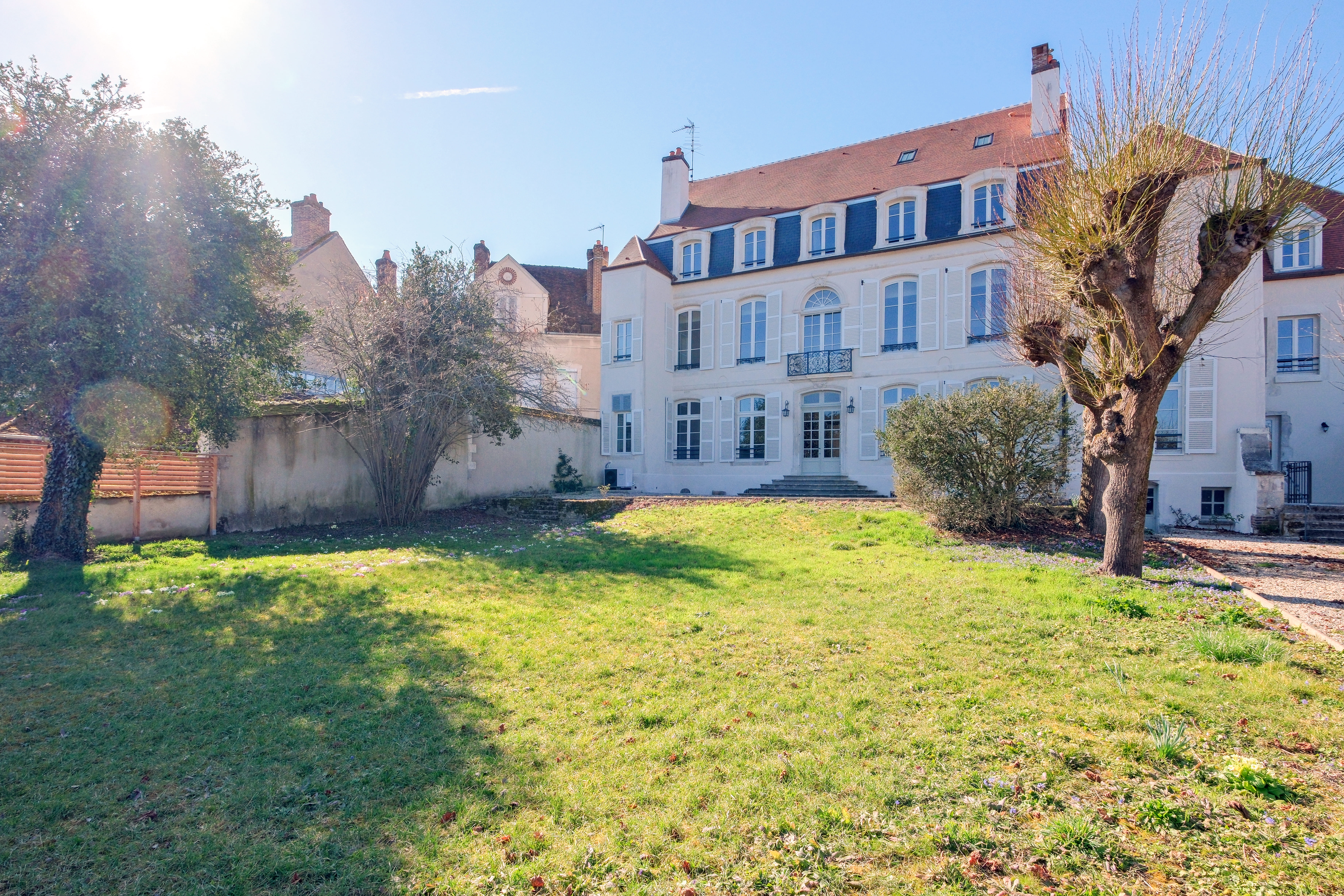 09_AUXERRE_23 rue Paul Bert_EXTERIEUR_HOTA0424