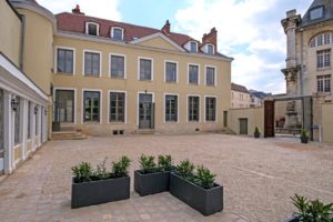 01_CHARTRES_2-rue-St-Jacques_FACADE_DSCF1704
