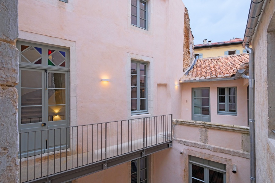 02_NIMES_5-rue-de-l-Aspic_FACADE_INT