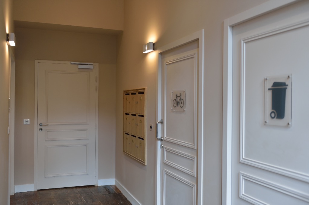 02_PAU_6-rue-Henri-Faisans_PARTIE-COMMUNE_DSC_2072-urban-premium