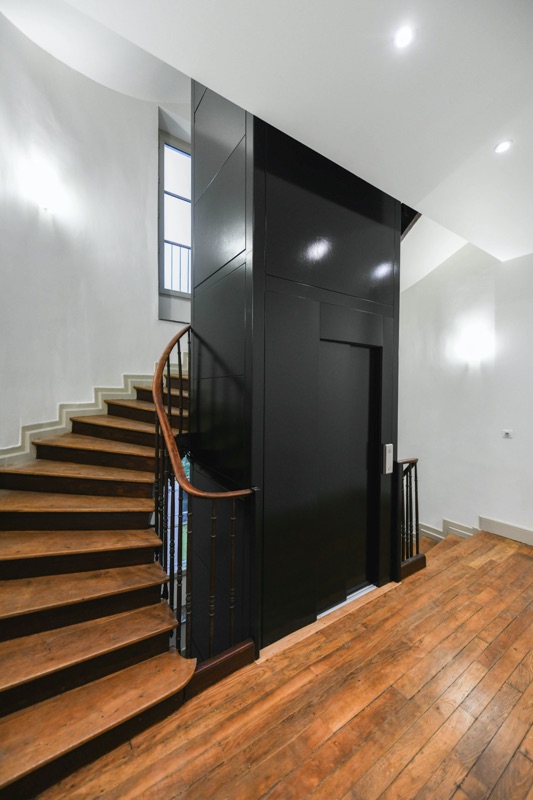 04_PAU_18-rue-Taylor_ESCALIER_DSC_6716