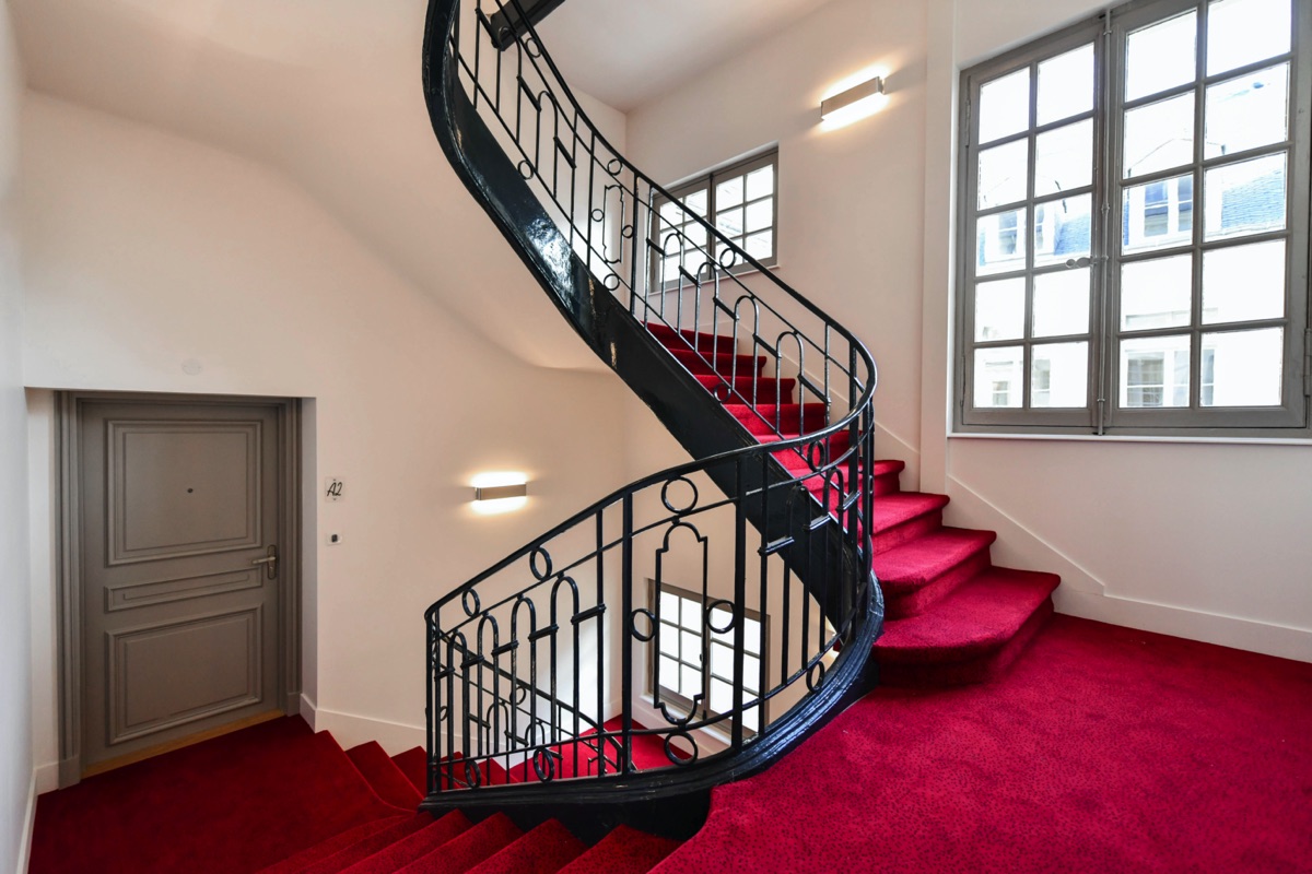 04_TOURS_8-Rue-du-Cygne_ESCALIER_DSC_9369-2