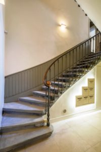 05_NIMES_16-rue-du-Bat-d-Argent