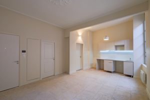 06_NIMES_5-rue-de-l-Aspic_PIECE_DSCF2193