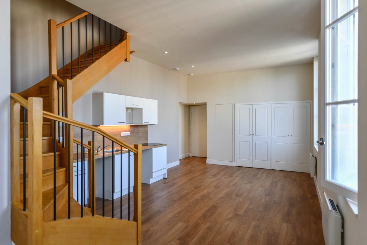 07_ANGOULEME_Place-Francis-Louvel_PIECE_DSC_8082