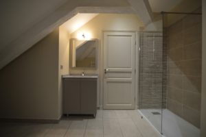 07_BLOIS_33-avenue-du-Mare╠üchal-Maunoury_SDB_DSC_7651-urban-premium