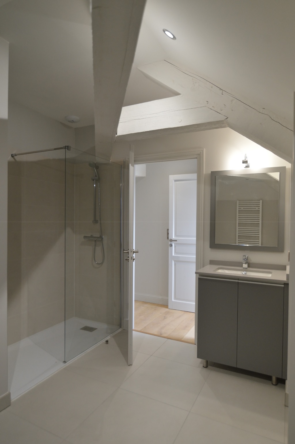 07_BLOIS_33-avenue-du-Mare╠üchal-Maunoury_SDB_DSC_8036-urban-premium