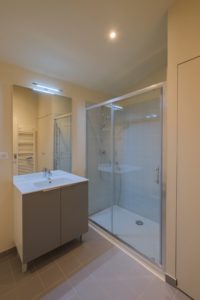 09_NIMES-10-12-rue-de-l-Horloge