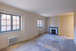 09_NIMES_5-rue-de-l-AspicPIECE_DSCF2247