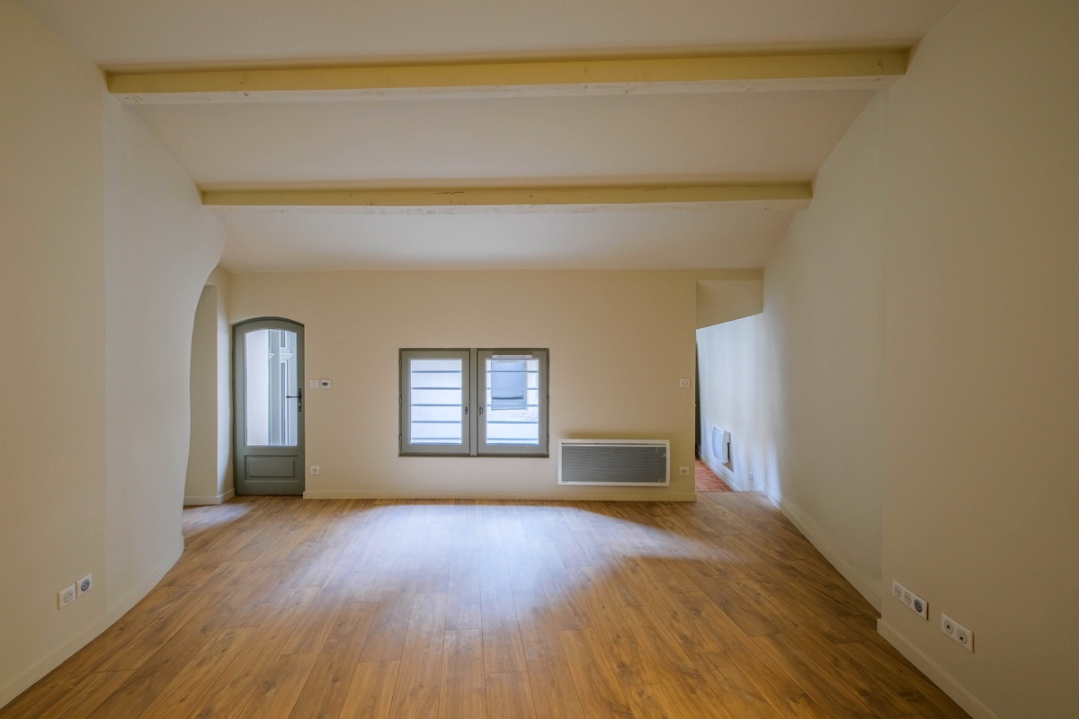 10-NiMES-13-rue-des-Marchands