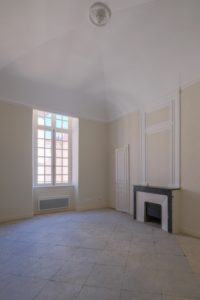 10-NiMES-23-rue-du-Grand-Couvent