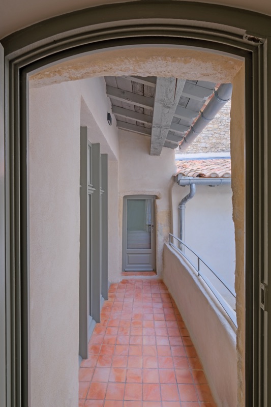 11-NiMES-13-rue-des-Marchands