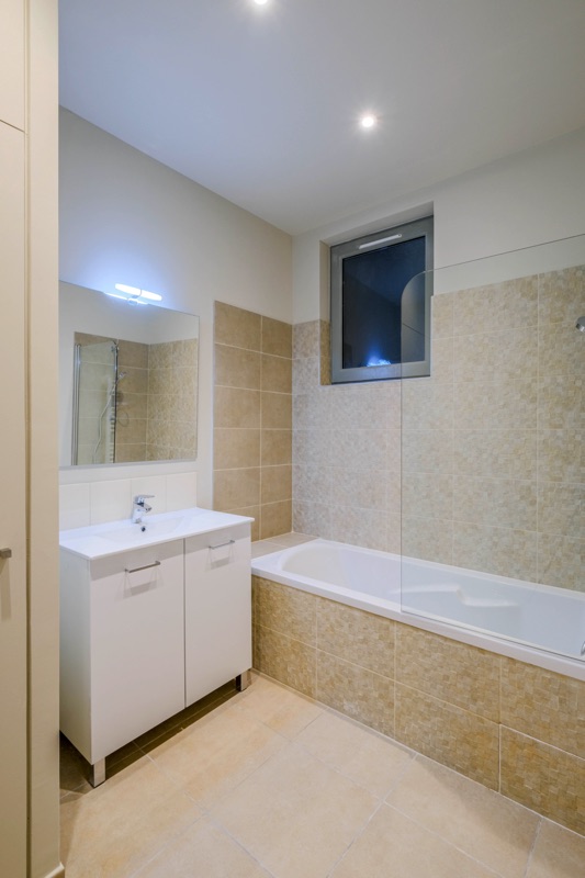 13-NiMES-13-rue-des-Marchands