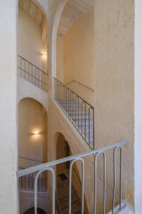 4-NiMES-23-rue-du-Grand-Couvent