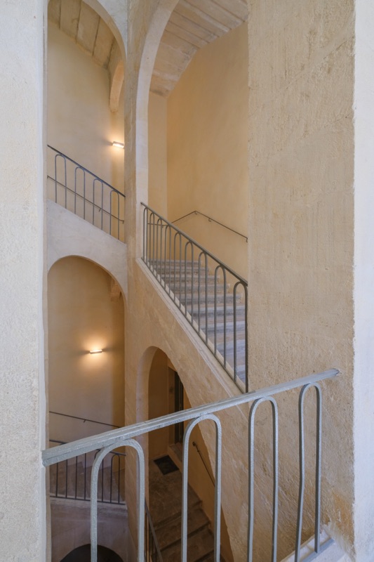 4-NiMES-23-rue-du-Grand-Couvent