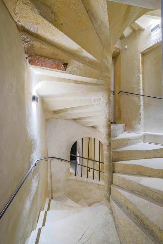 6-NiMES-13-rue-des-Marchands