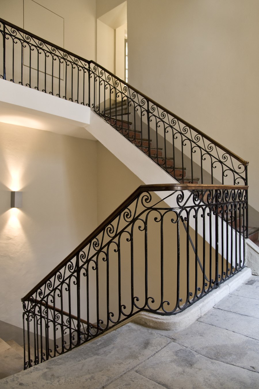 Nimes-urban-premium6