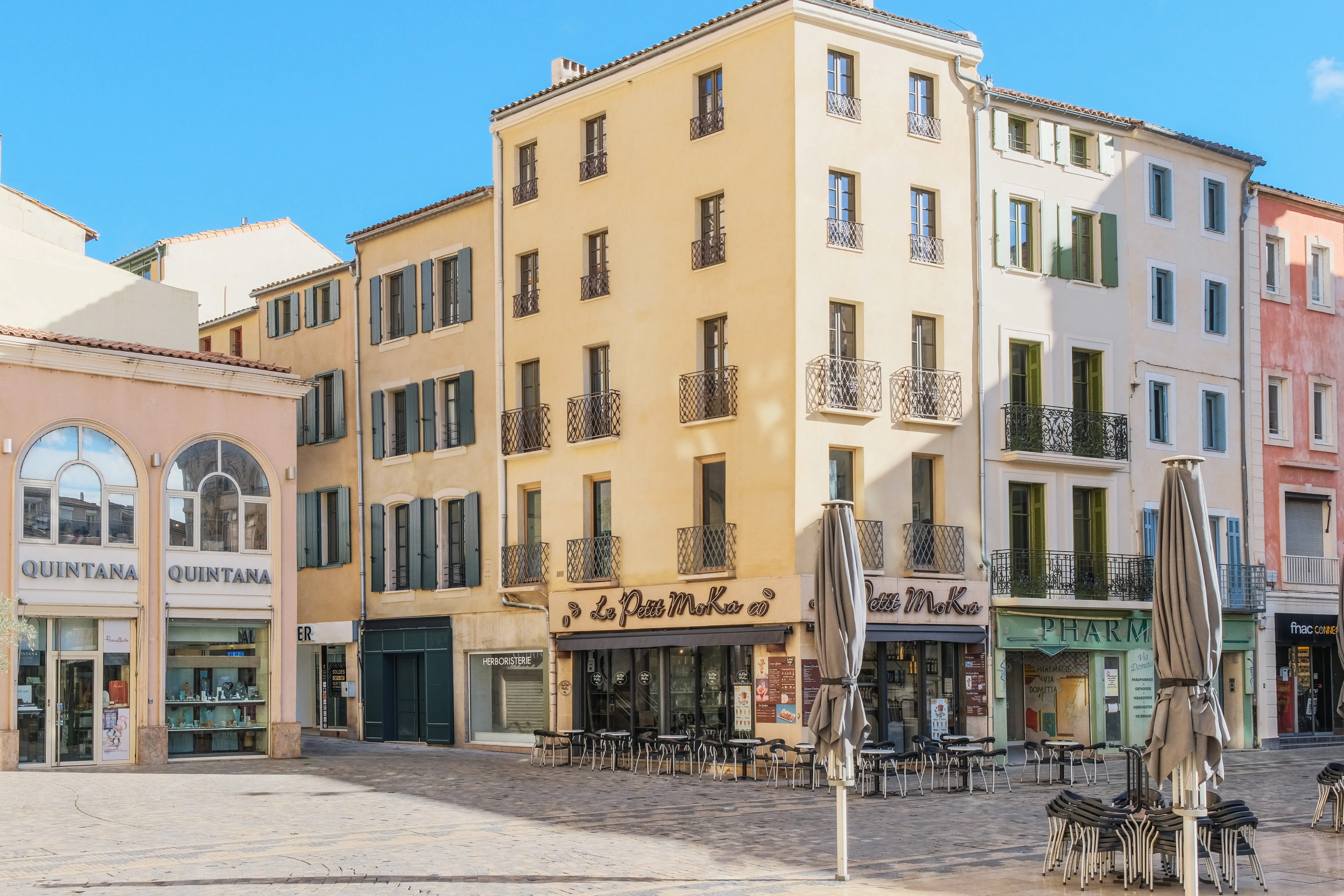 01_NARBONNE_1 place de l'hotel de ville_FACADE_DSCF4696