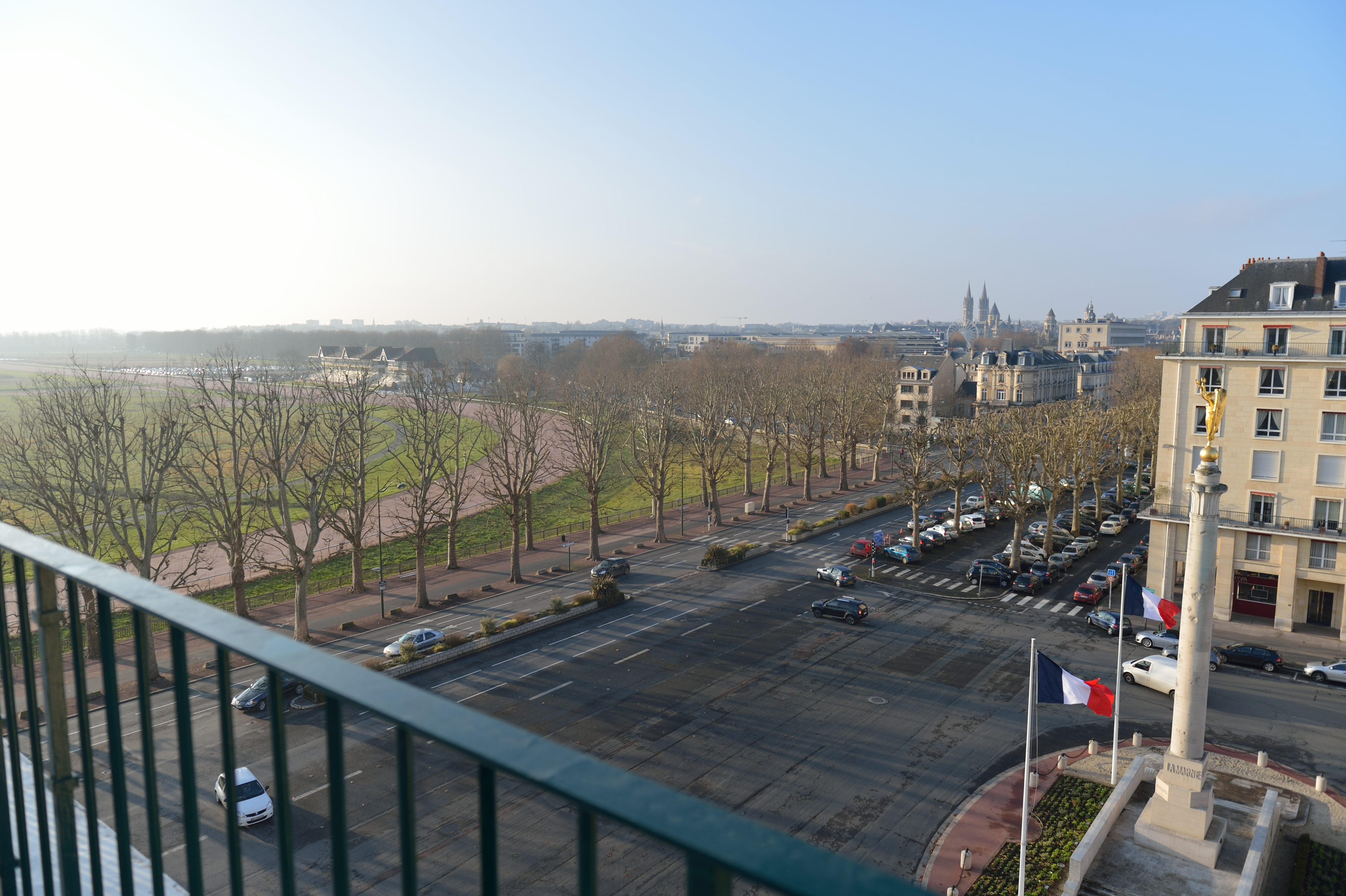 10_CAEN_2 place du Marechal Foch_VUE_DSC_1582