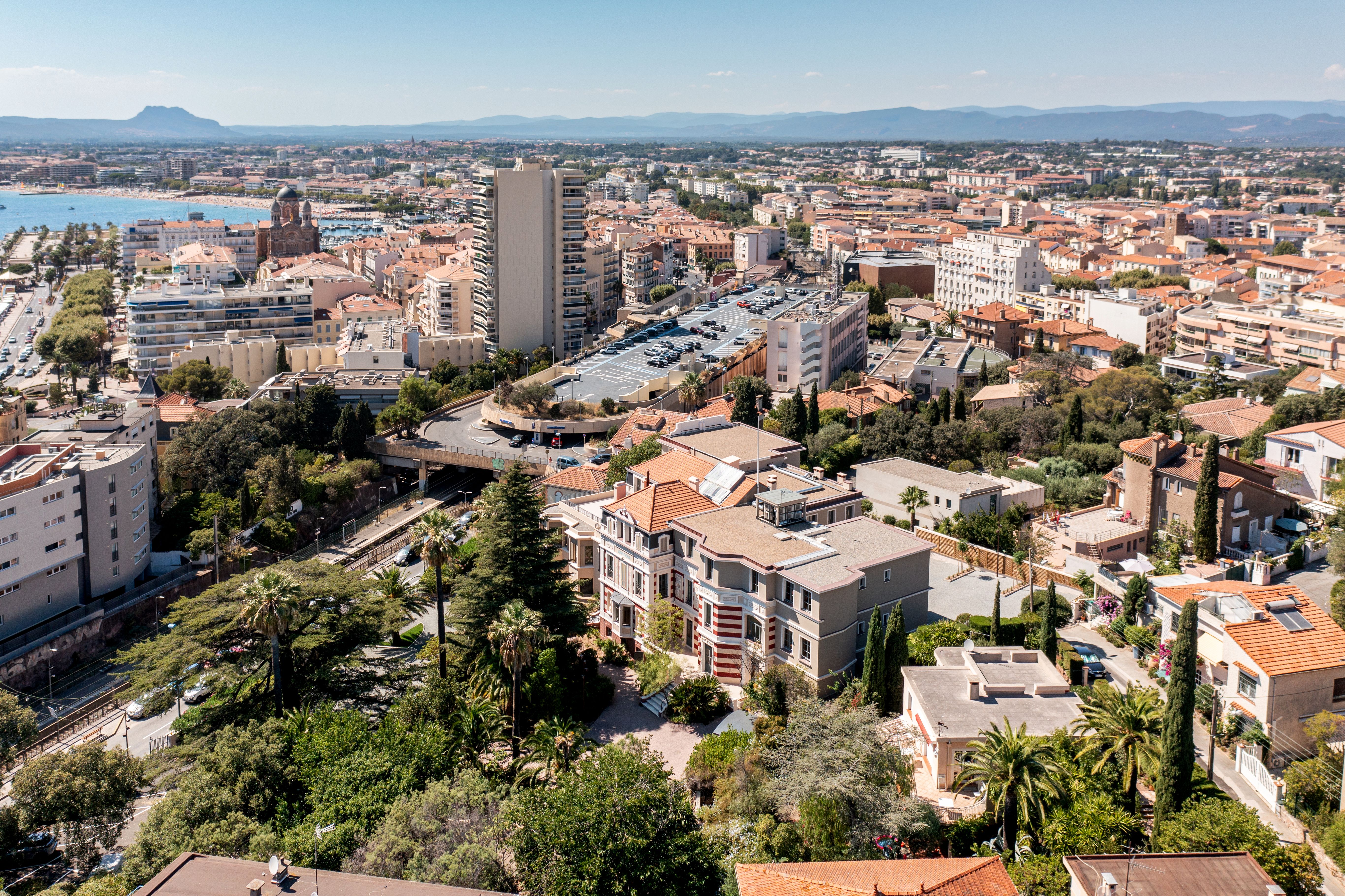 11. 11_SAINT-RAPHAEL_263, avenue Frederic Mistral_DRONE_DJI_0024