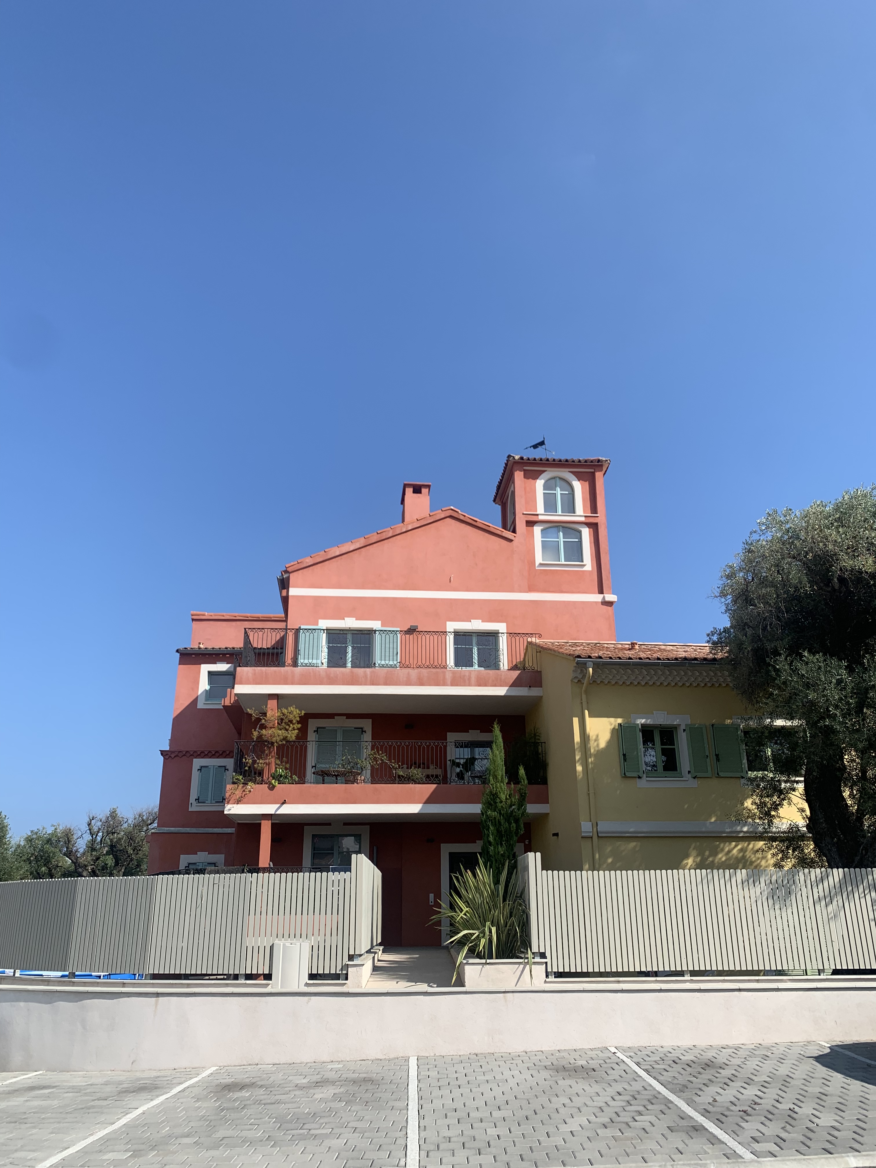 Cagnes-sur-mer facade