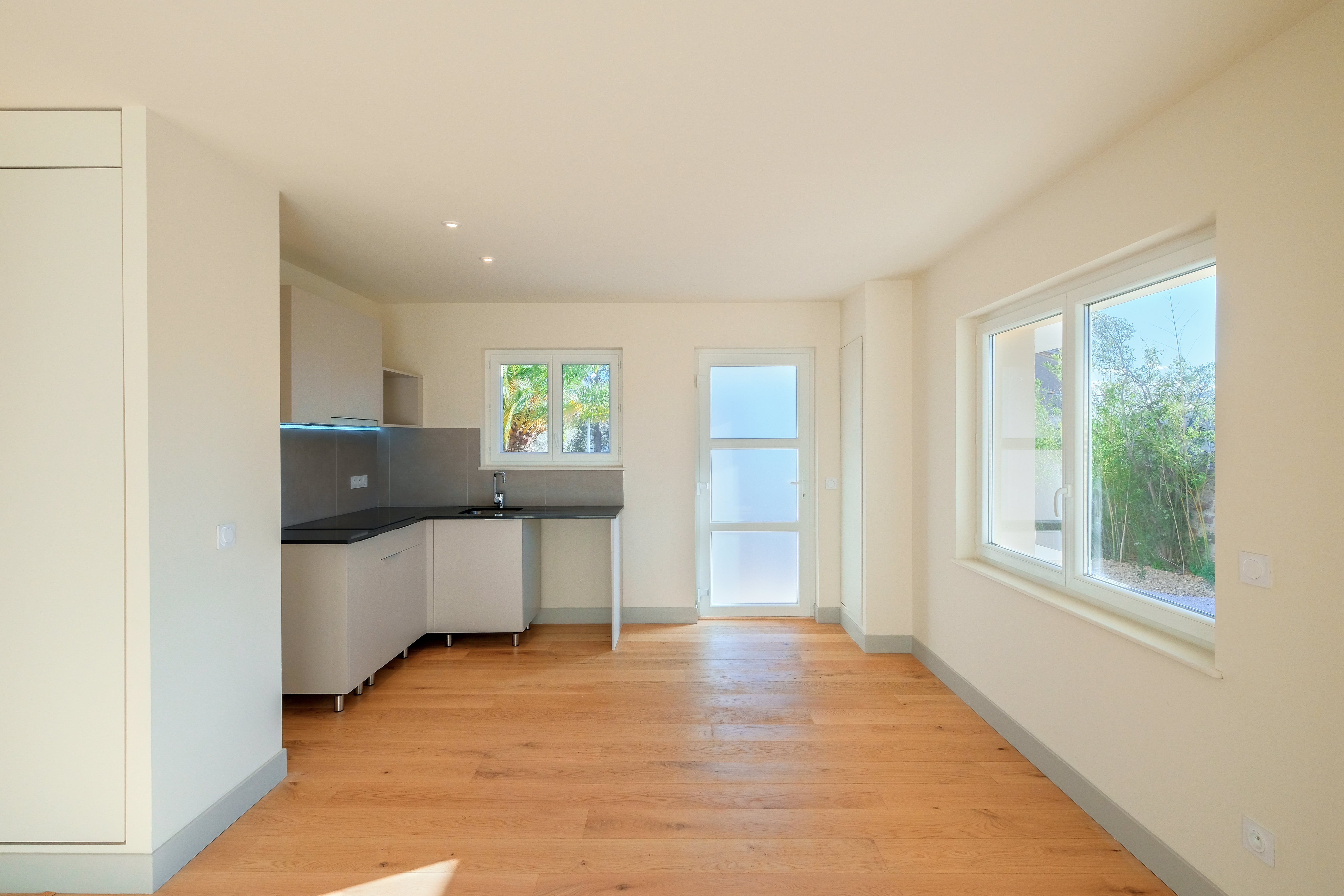 04_SAINT-RAPHAEL_Avenue du Clocher de Fréjus_PIECE_DSCF0331-min