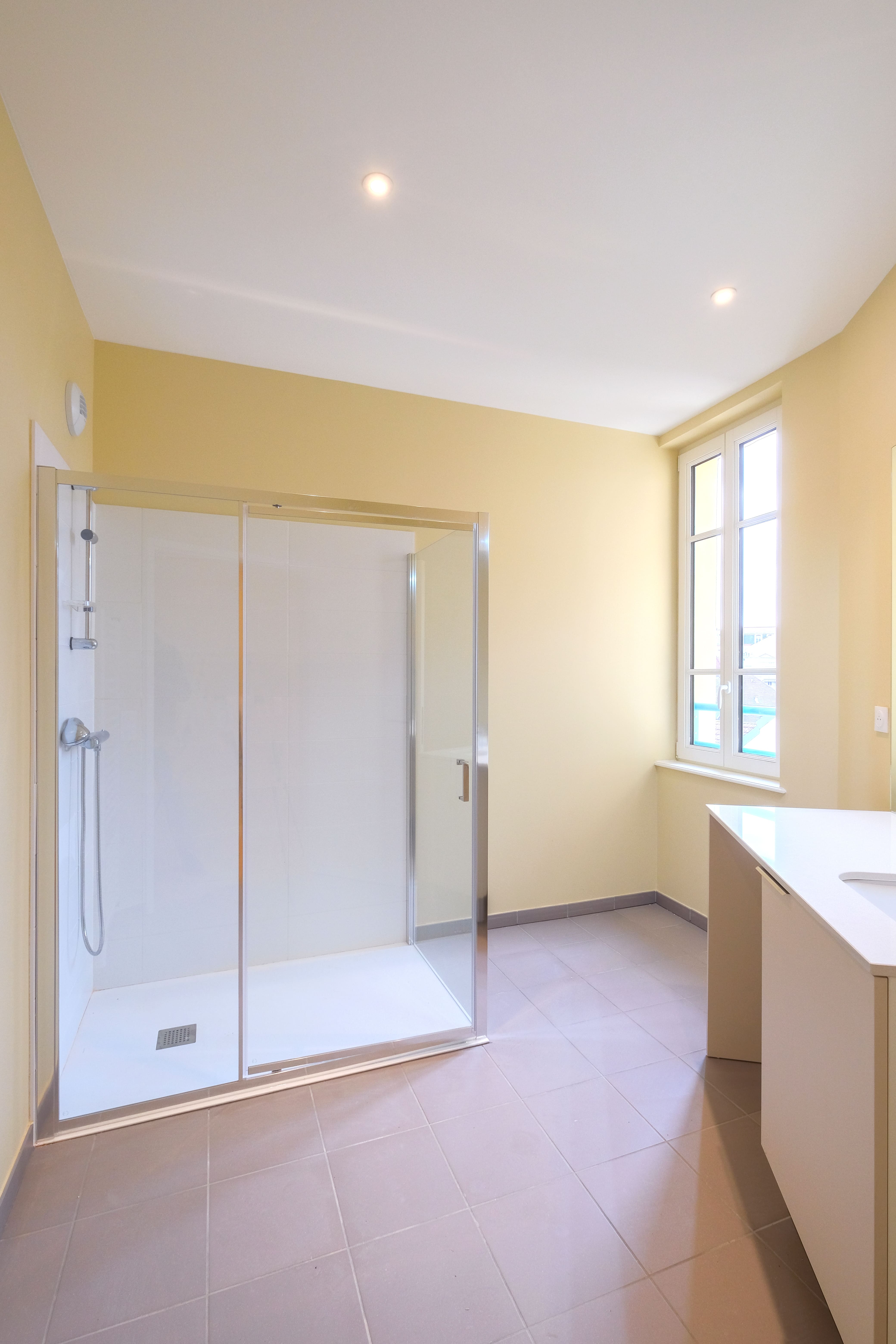 07_VICHY_4, square Albert 1er_SDB_vichy-46