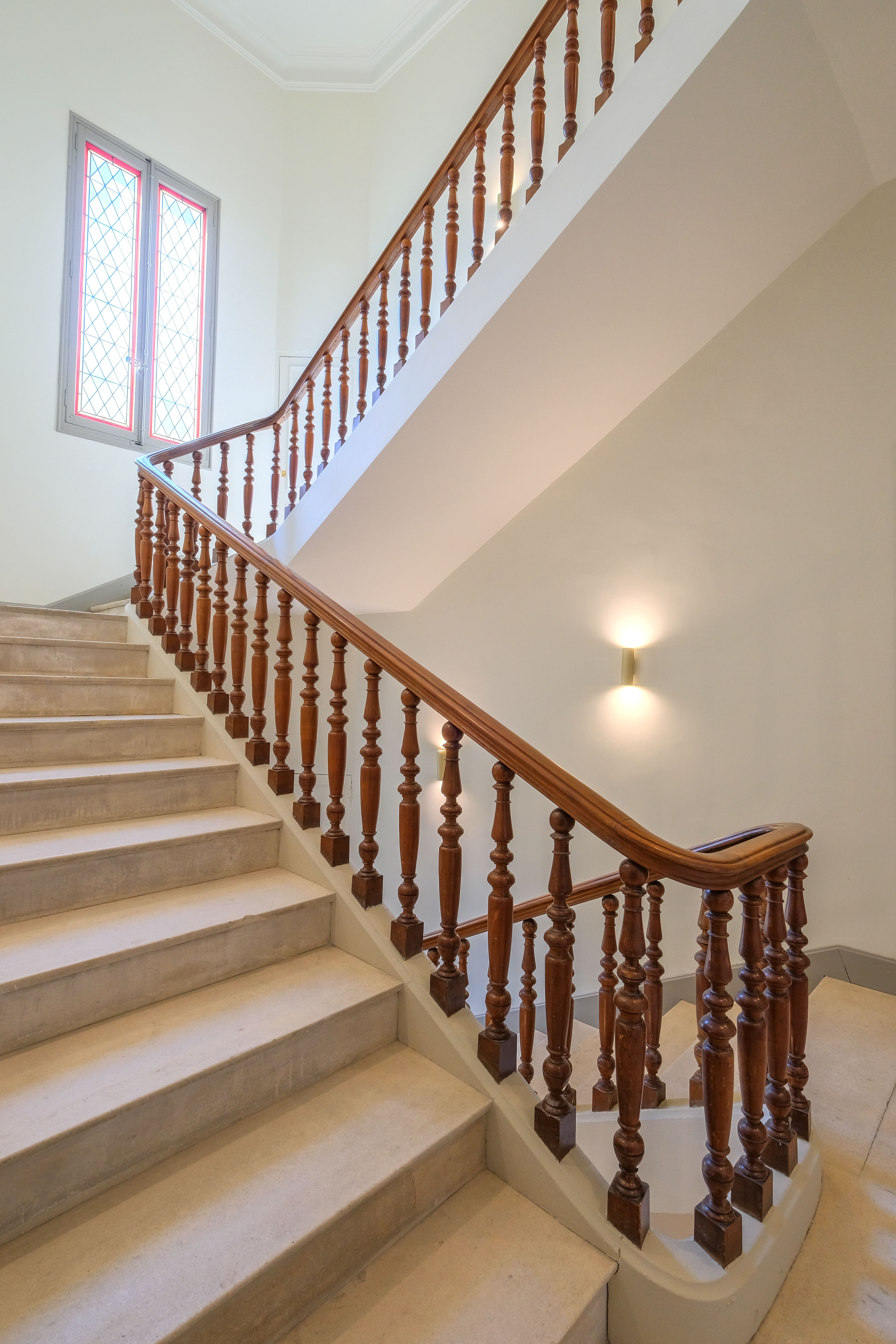 03_AVIGNON_6, rue du Roi René_ESCALIER_DSCF5504