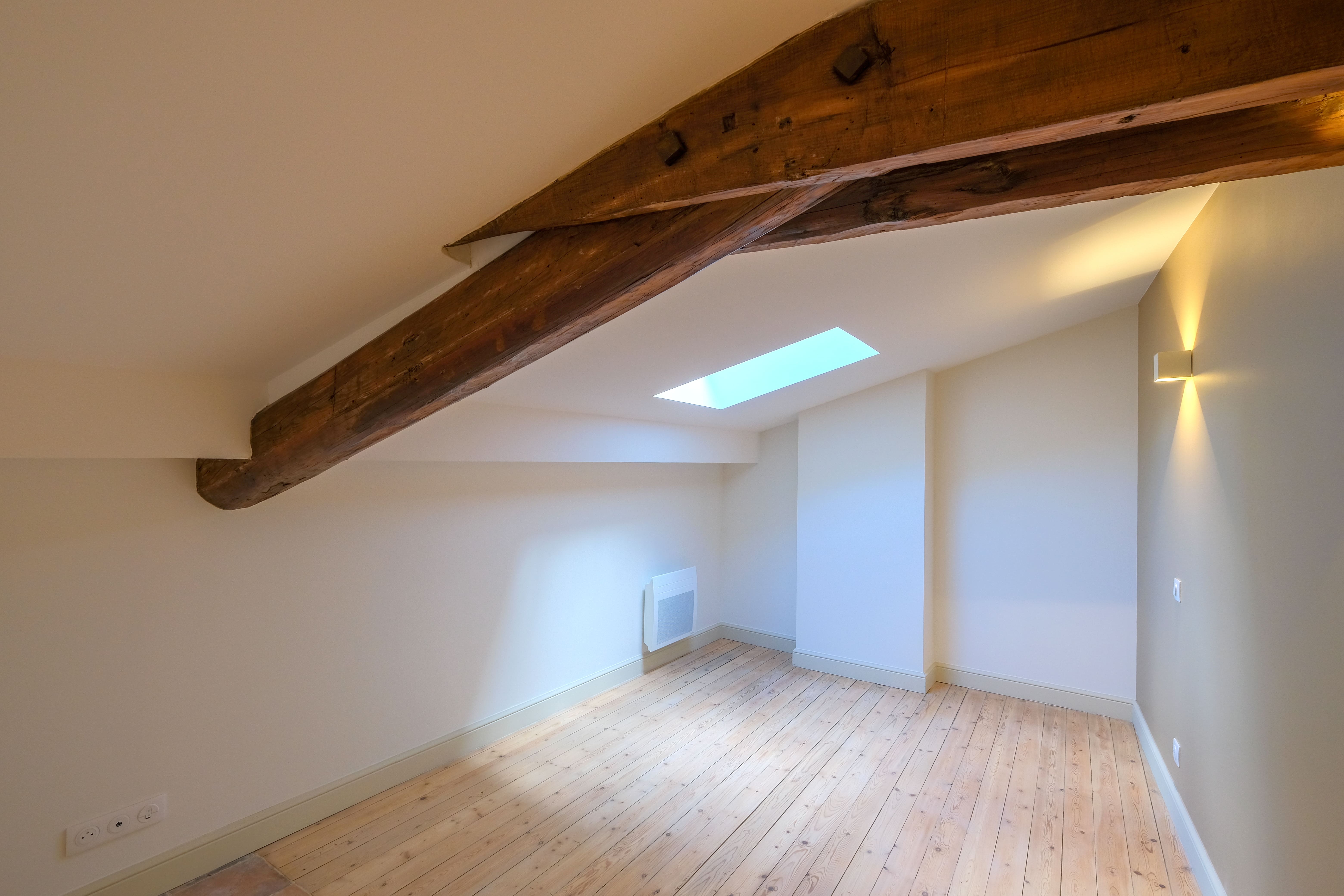 06_AVIGNON_6, rue du Roi René_CHAMBRE_DSCF5529