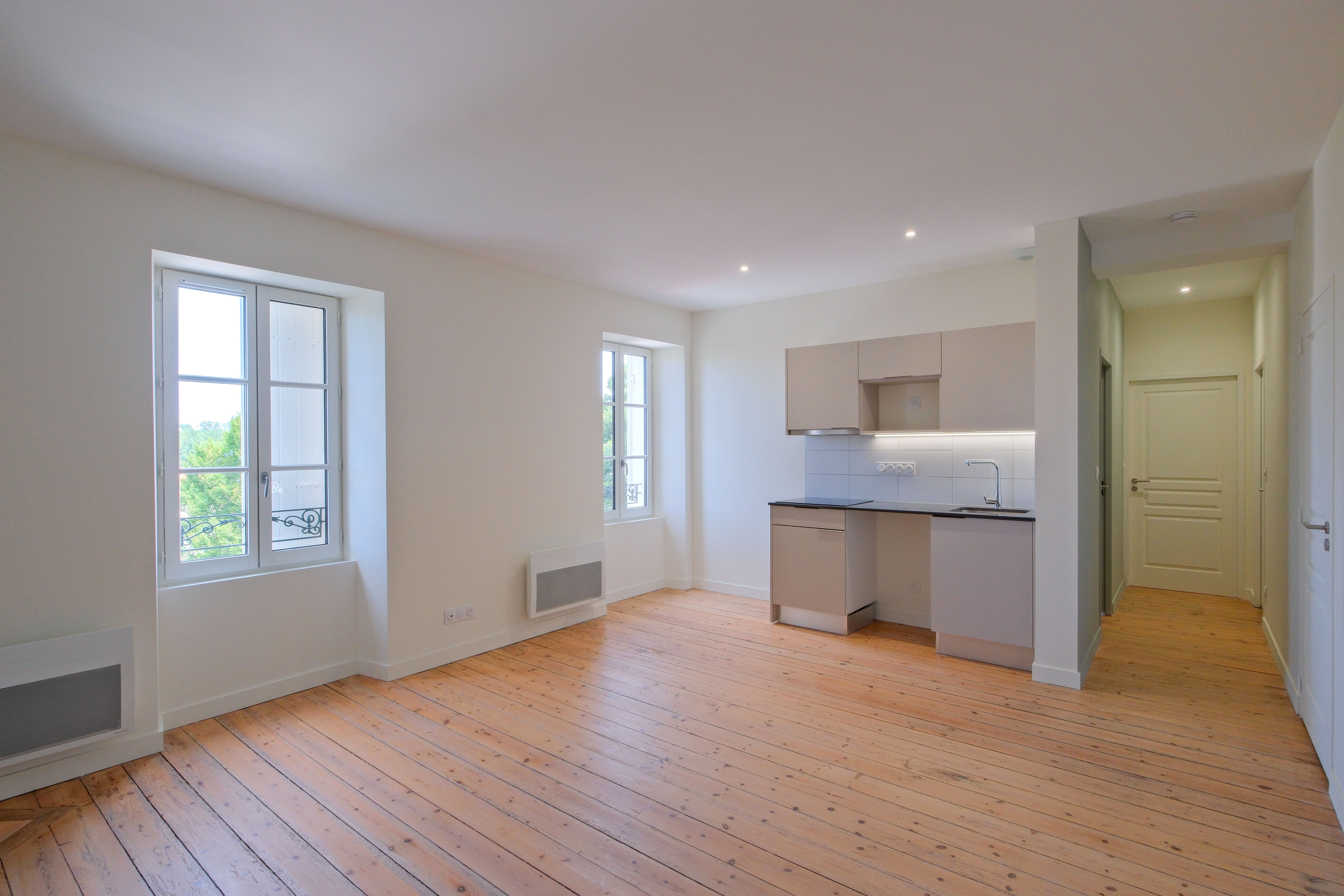 04_SAINTES_77-79 avenue Gambetta_PIECE_HOTA4587-min