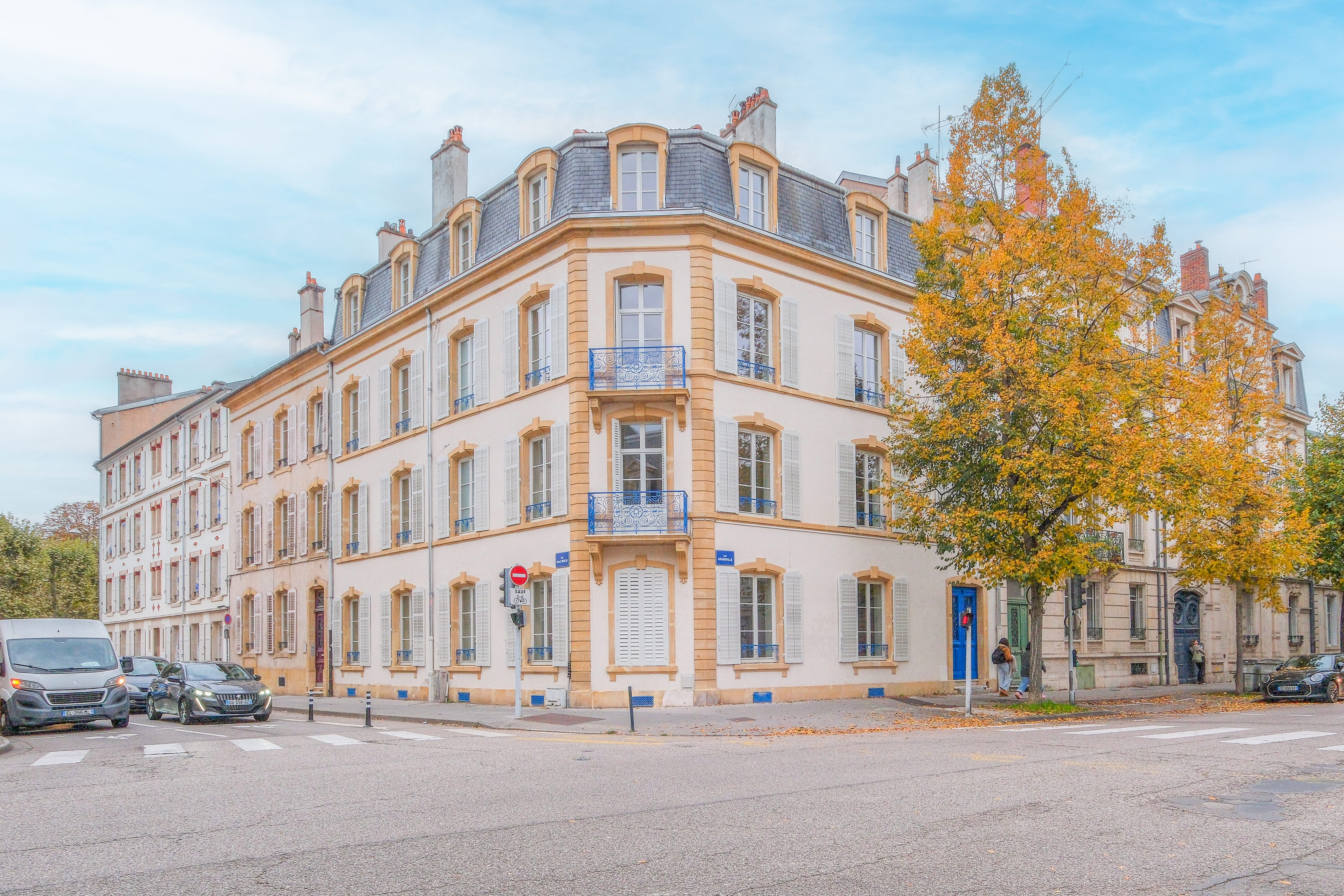 01_NANCY_15, rue Grandville_FACADE_HOTA0235